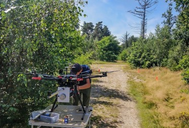 Toepassing van drones voor de studie van ecologische processen in gemengde bossystemen (Pijnven)